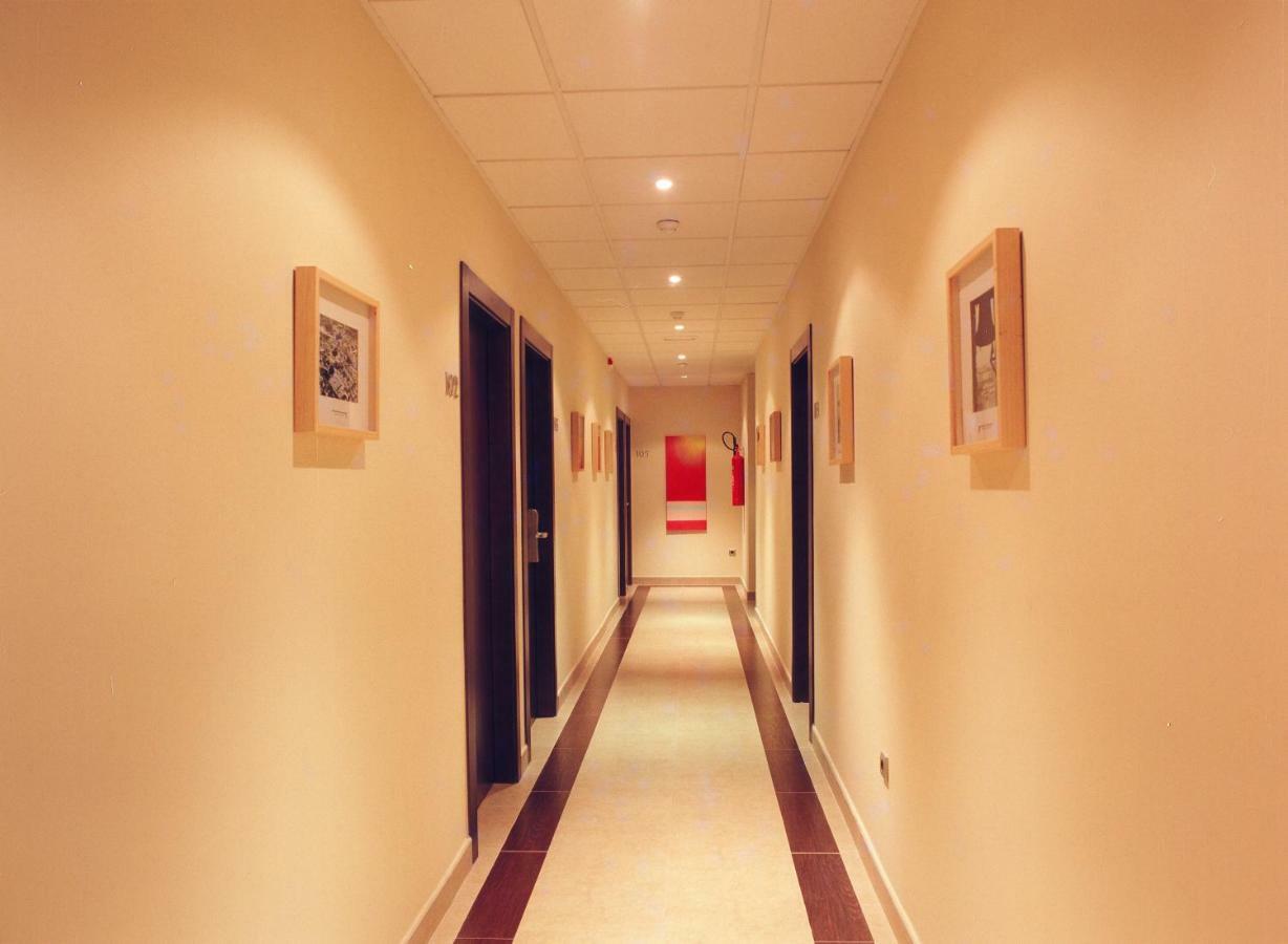 Hotel El Meson Torrijos Exteriör bild